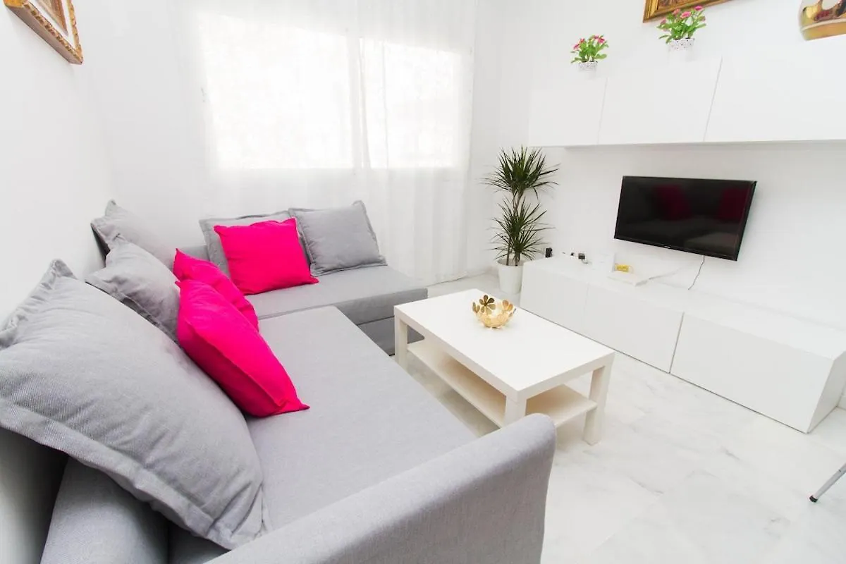 C71 - Cool 1 Bedroom Apartment Capuchinos Malaga