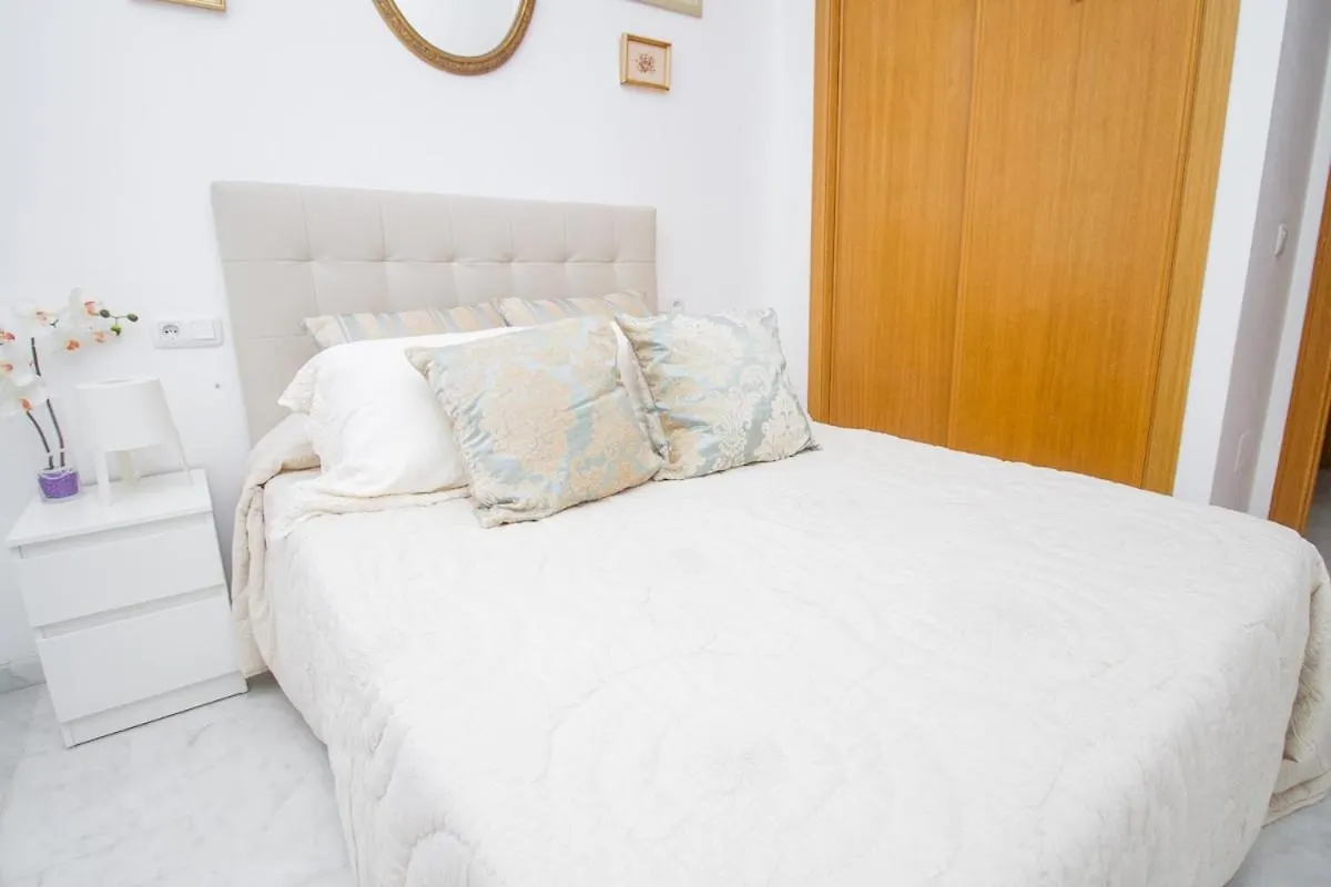 C71 - Cool 1 Bedroom Apartment Capuchinos Malaga Spain